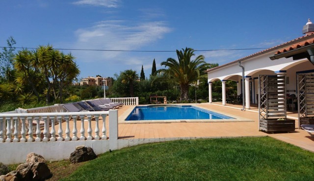 Apartment 70 m² with large garden and pool near Lagos-Algarve