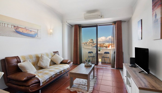 Apartment 'Oura Beach Cozy' with Balcony, Wi-Fi and Air Conditioning