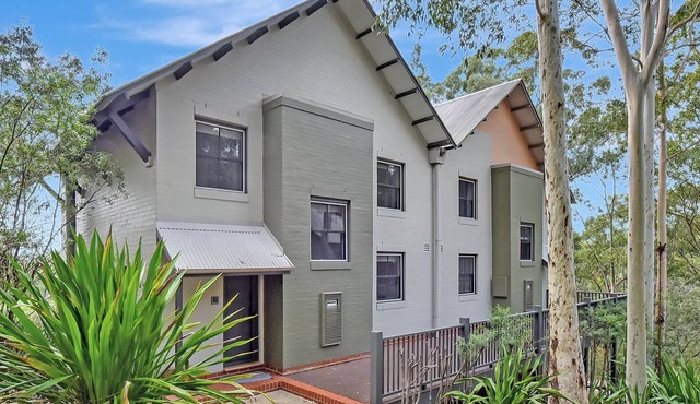Ar' Heafy Lodge Premium Private Villa Located within Cypress Lakes Resort