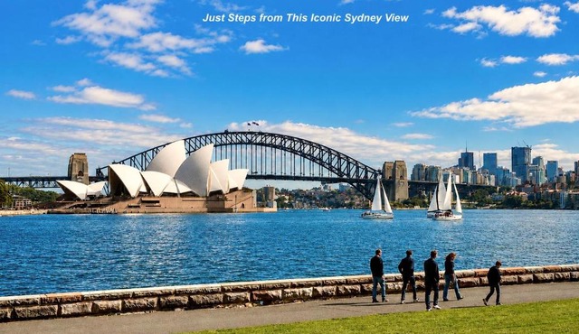 Art Deco Harbour View Suite - Walk to Opera House