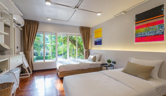 ART & ZEN Family Studio @ SUKHUMVIT 39 BTS Phrompong