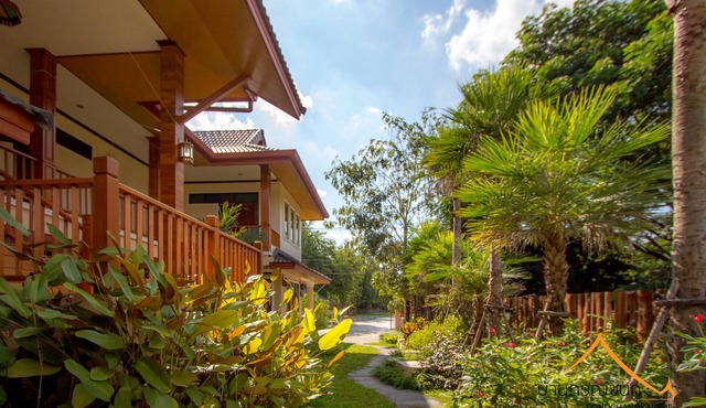 Baan Pondchanok Hotel