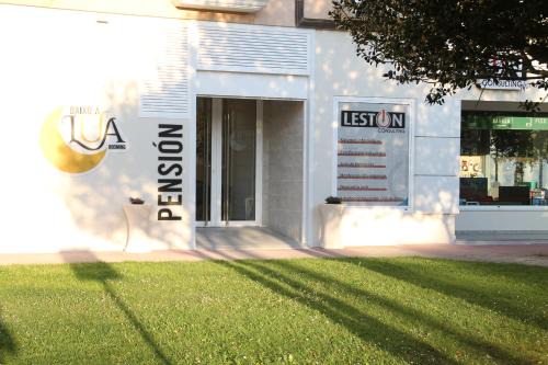 Baixo a Lua Rooming in Sarria