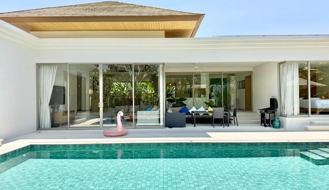 Bali-Style 4 BR Private Pool Villa - Trichada