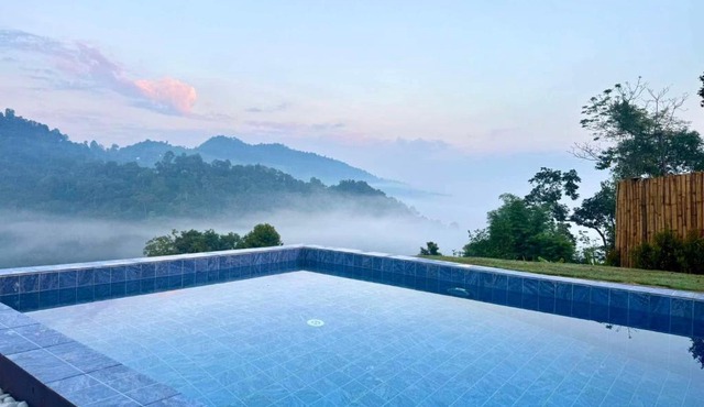 Bali Style Pool Villa in PhuSaimorkVilla