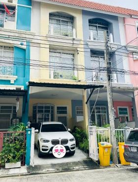 Bangkok Halwa home