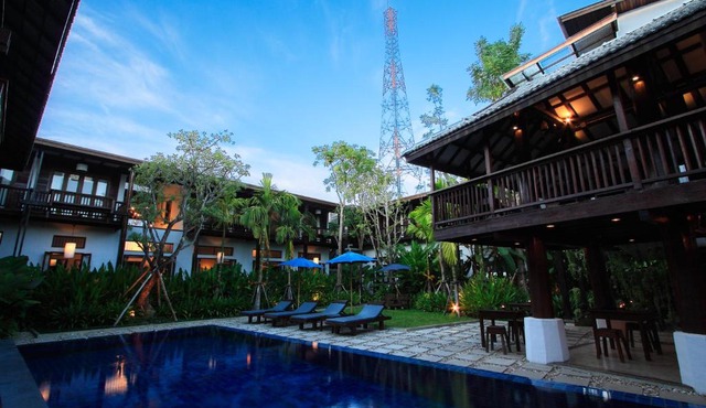Banthai Village