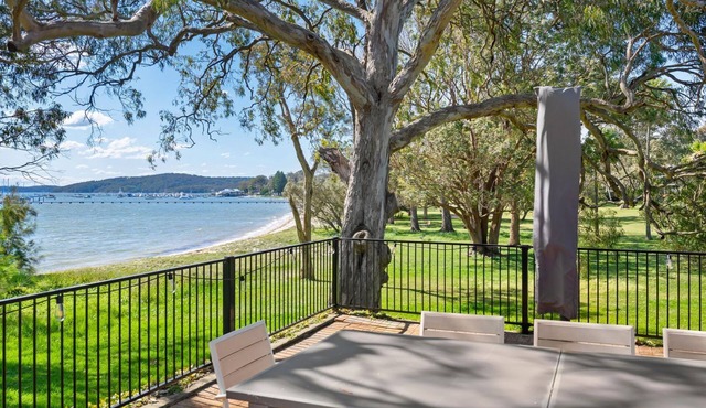 Bayview Cottage - Tranquil beachfront break