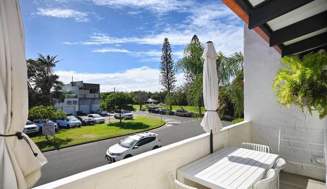 Beachfront 1BR, Loft - Surf, Cafe, Relax