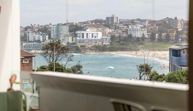 Beachview 2BR with Balcony and Parking