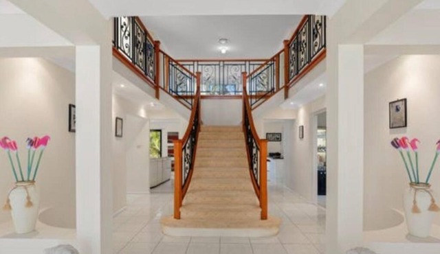 Beautiful 5 bedroom house in Jervis Bay