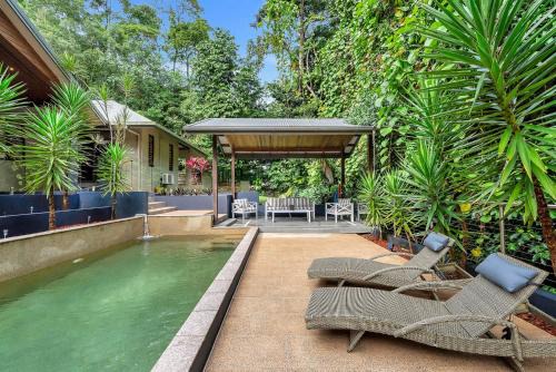 Bellashy Rainforest Retreat - Refined Outdoor Living