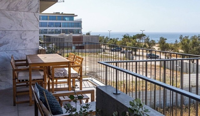 Belle Mar | AC | Sea and River View