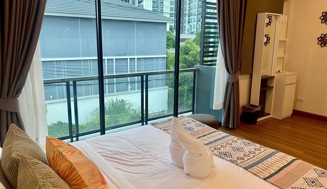Best area near by shopping mall