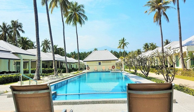 Blue Marine Villas, about 150 meters from the beach
