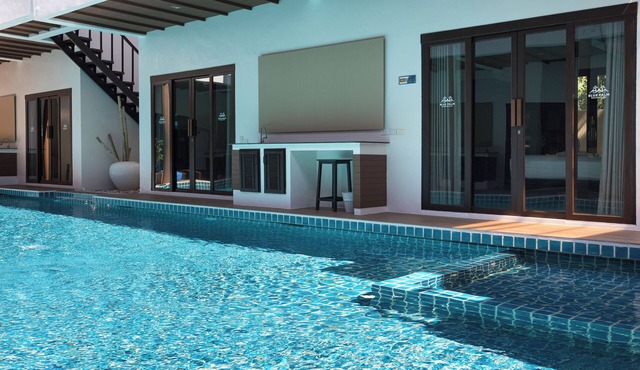 Blue Palm Residence Kata