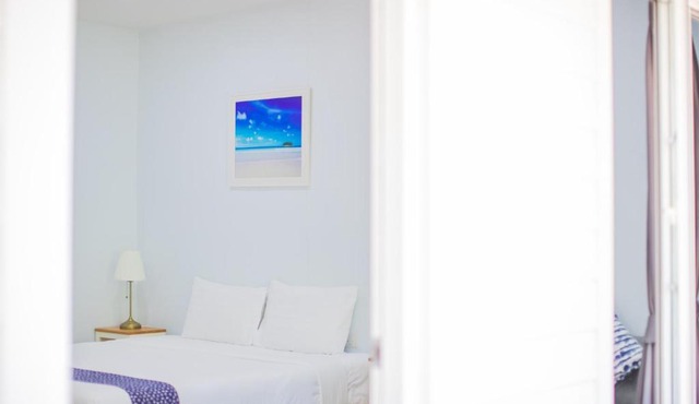Blue Shore Cottage