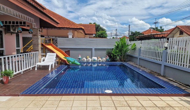 Bluepool Villa Pattaya