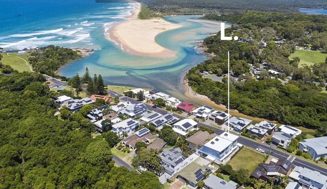 Boronia Beach House One - 650m to headland
