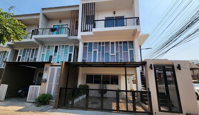 Boxsoon nimman 7 # 4beds 4bahts