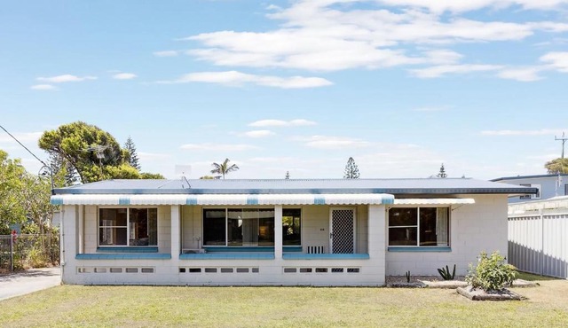 Brooms Head Bungalow- Stone Real Estate Yamba