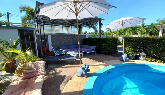Bungalow with pool near the beach Had Mae Ramphueng/Koh Samet