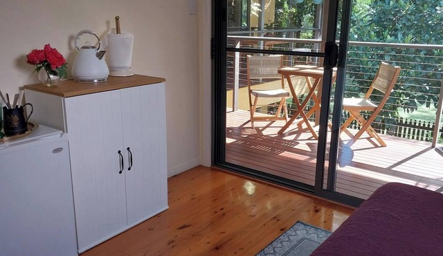 Calm Island Stay · Private Room