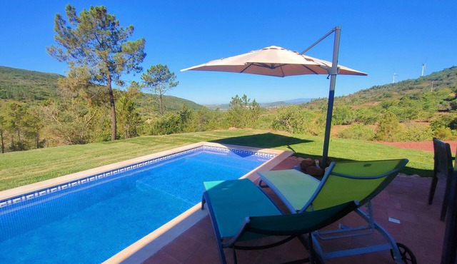 Casa da Alfarrobeira 4P+baby private pool and great view