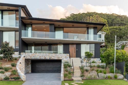 Casa Celeste, Grand Architectural Residence