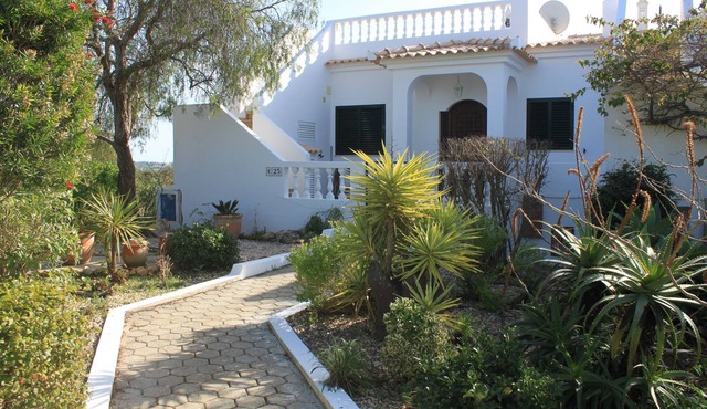 Casa Relaxante de Campo com Piscina Partilhada Perto Praia