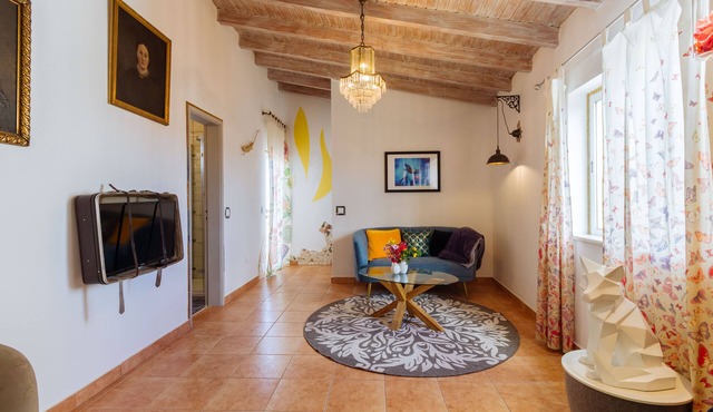Casa tempo e amor: a home for two above the rooftops of Vila do Bispo