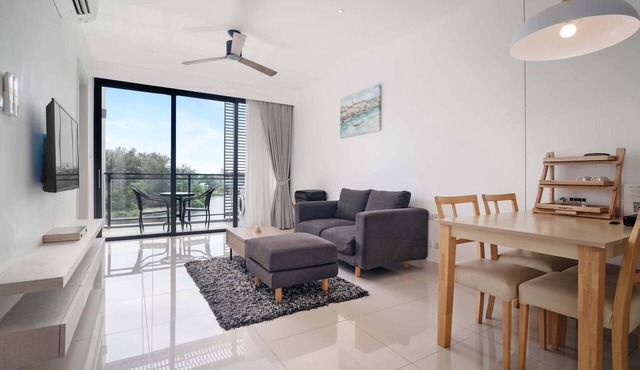 Cassia Residences, Two-Bedroom C Premium Lake