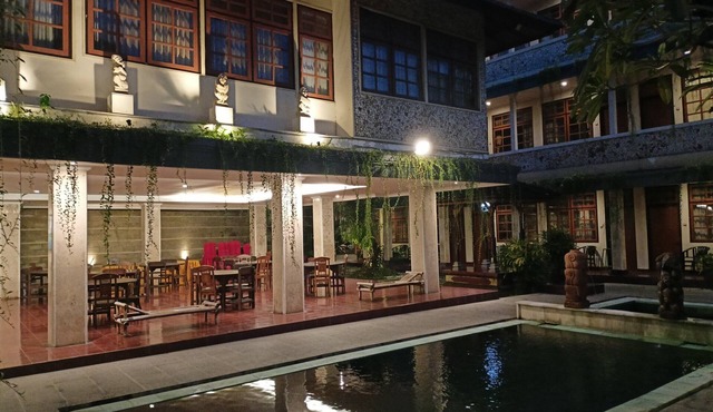 Catur Adi Putra Hotel