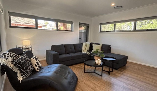 Central Wagga Villa