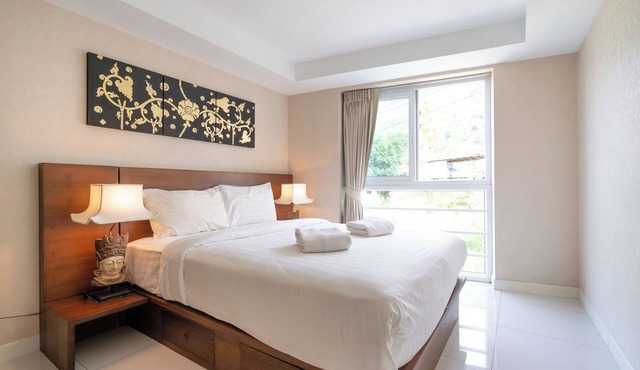 Charming 1-bedroom apartment with AC and WiFi in enchanting Karon