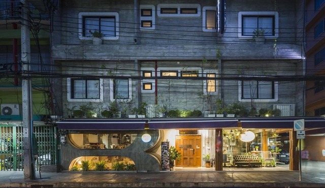 Charming Suite Escape | Modern Comfort in Thailand