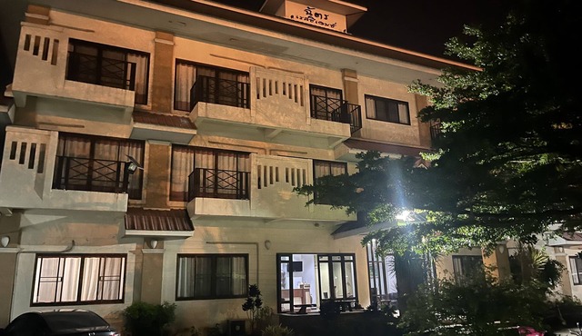 Chat Residence Hotel