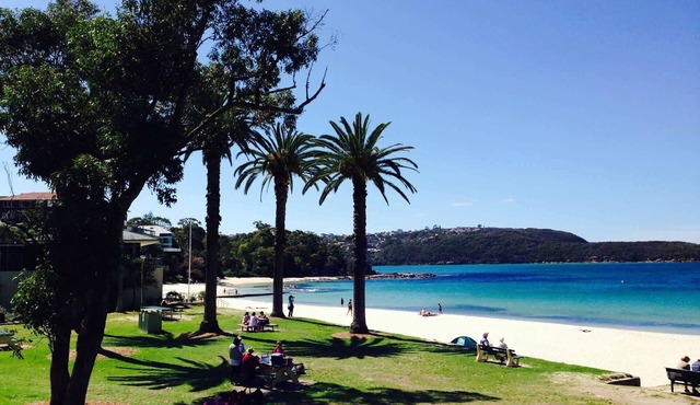 Chic 1-Bed Apartment by Balmoral Beach