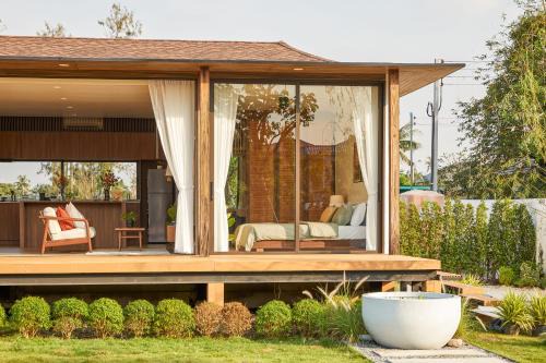 Chobjai Hostelry - Chaw Cher Home at Bang Kra Jao