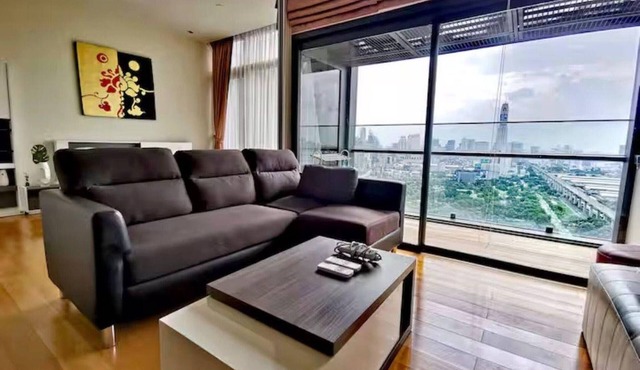 Circle Living – Skyline Residence