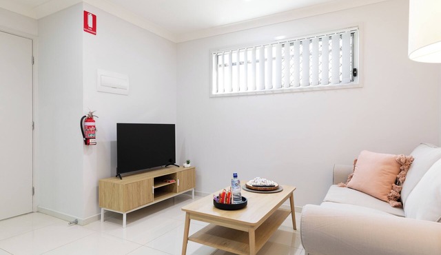 Clean 1 Bdr Apt w/AC | Covered Parking | 439F1