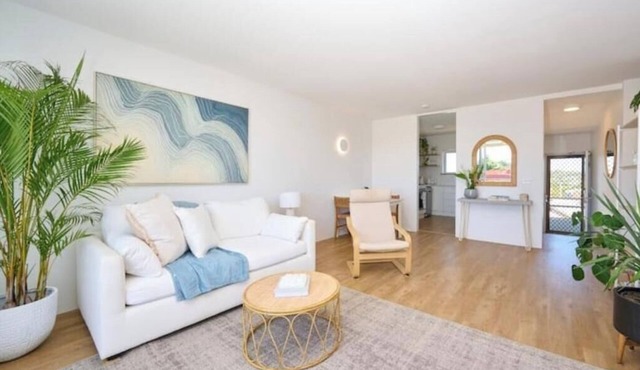 Coastal Calm - Stylish Escape in Heart of Nambucca