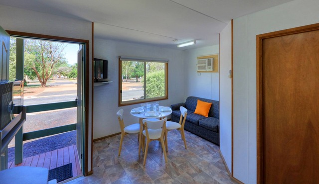 Cobar Caravan Park