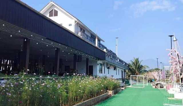 Coconut Garden Garden Cafe