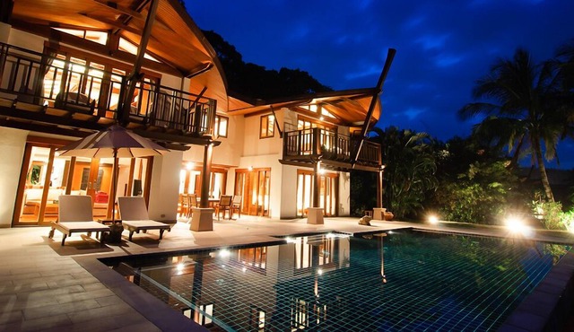 Coconut Island 3 Bedroom Grand Seaview