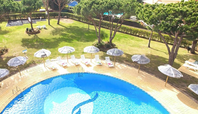 Comfortable apartment with pool in Albufeira