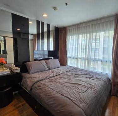 Comfy apartment City center Pool Gym WiFi