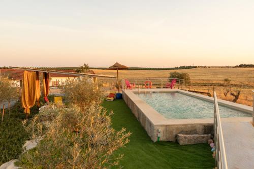 Courtyard T0 Studio Farmhouse