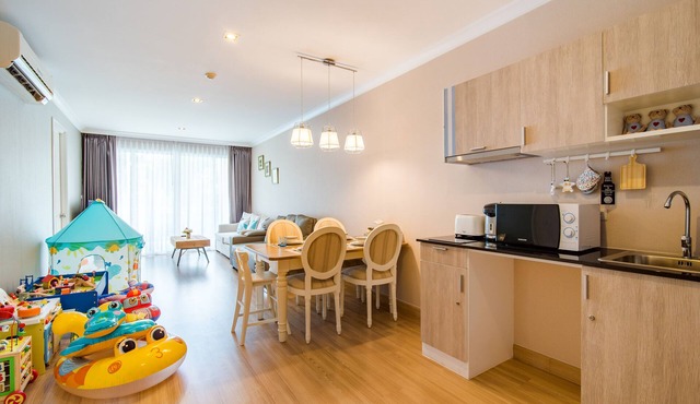 Cozy 3BR Family Condo in Hua Hin Free Water Park Walk to Beach and Cicada Market