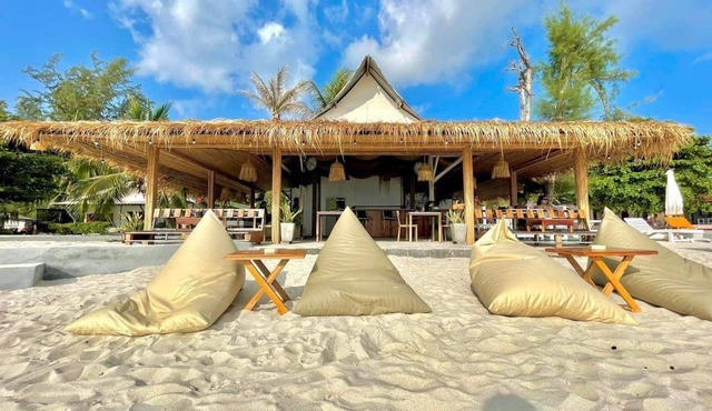 Crystal white sand resort